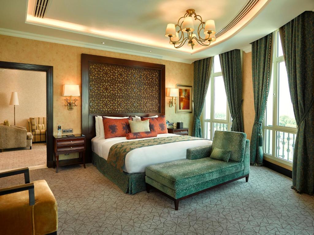 Сьюит (Люкс Palace) отеля Royal Maxim Palace Kempinski Cairo, Каир