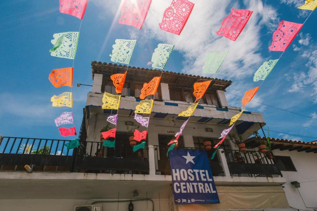 Хостел Hostel Central, Пуэрто-Вальярта