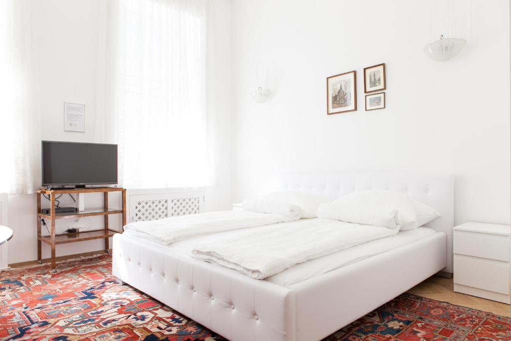 Апартаменты (Two-Bedroom Apartment Classic  2), Vienna-flats 13