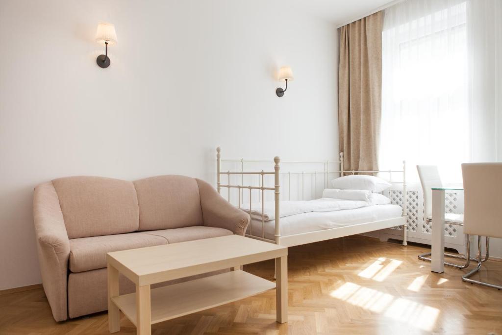 Апартаменты (One-Bedroom Apartment Classic 13), Vienna-flats 13