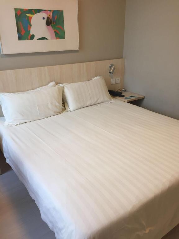 Двухместный (Mainland Chinese Citizen-Business Double Room A) отеля Jinjiang Inn - Beijing Changchun Street, Пекин