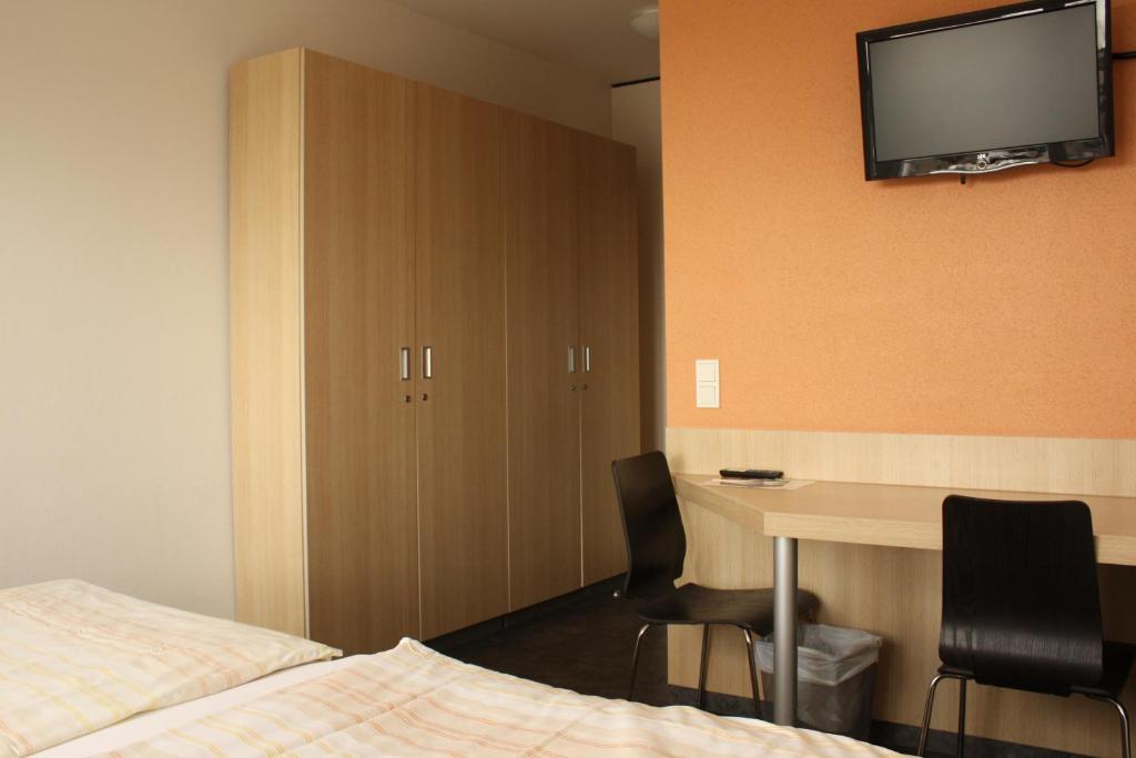 Двухместный (Двухместный номер с 1 кроватью или 2 отдельными кроватями), Hotel Grand Tour Cologne