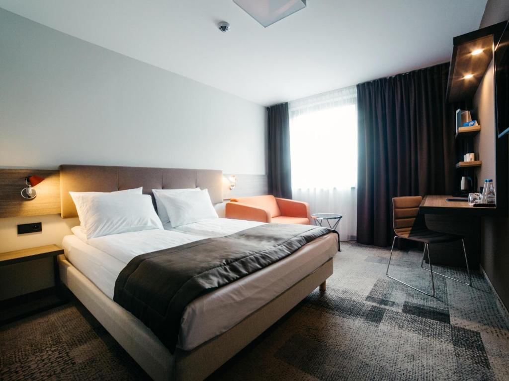 Двухместный (Стандартный двухместный номер с 1 кроватью) отеля Q Hotel Plus Katowice, Катовице