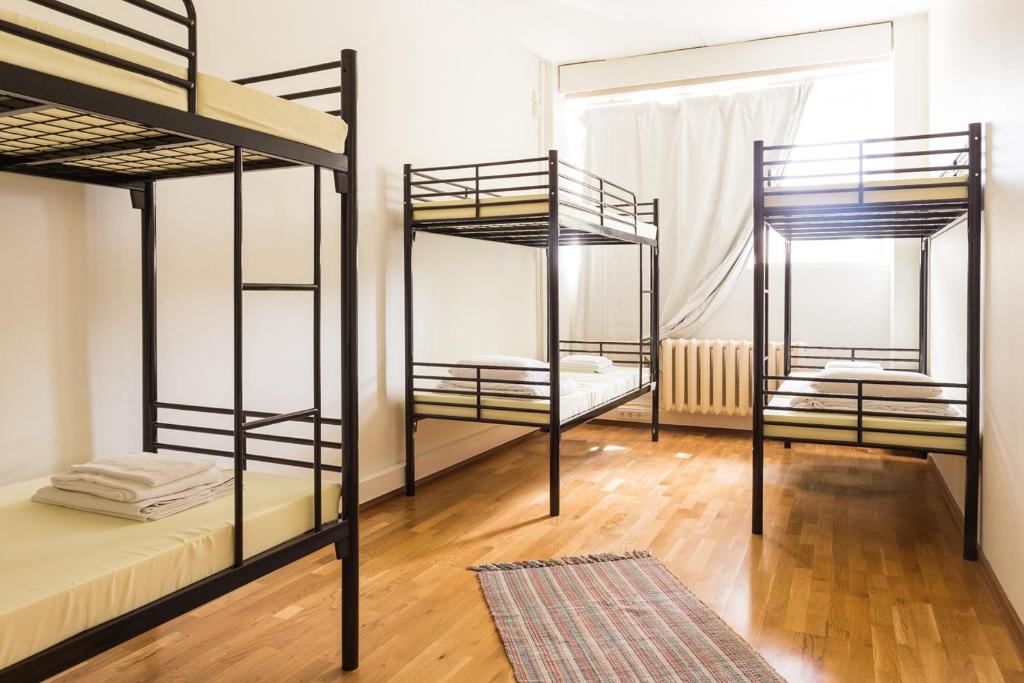 Номер (Спальное место на двухъярусной кровати в общем номере для мужчин) хостела EHE Hostel, Таллин