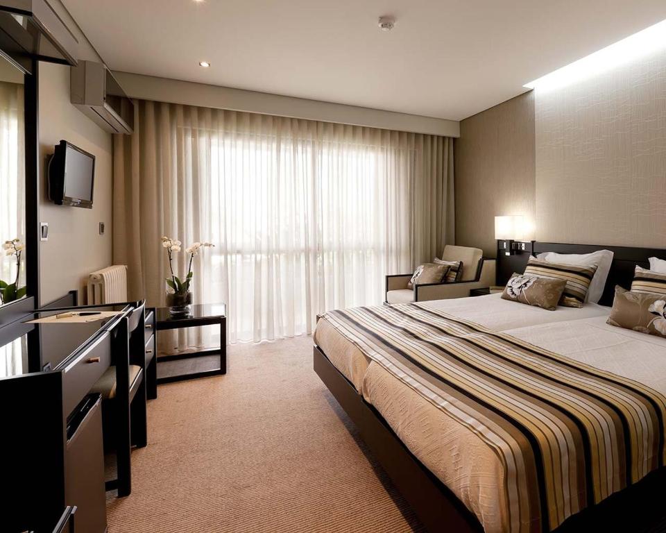 Двухместный (Двухместный номер с 1 кроватью или 2 отдельными кроватями) отеля Cardal Hotel, Помбал