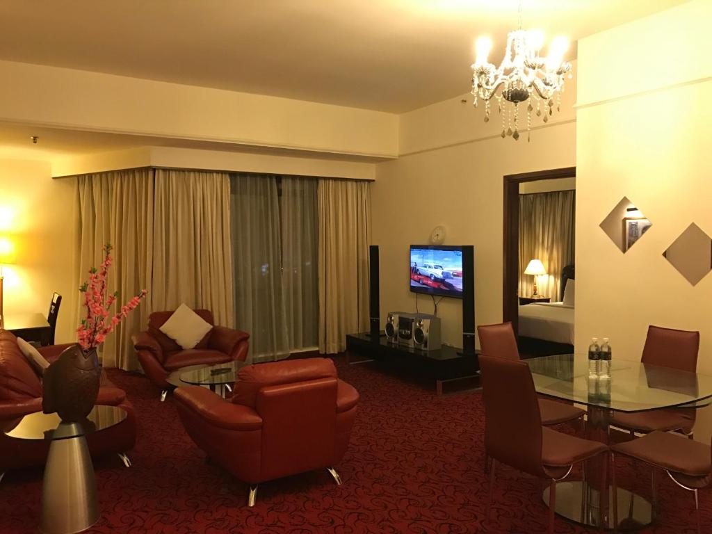 Апартаменты (Семейный люкс с 2 спальнями), KL Bintang Suites @ Times Square