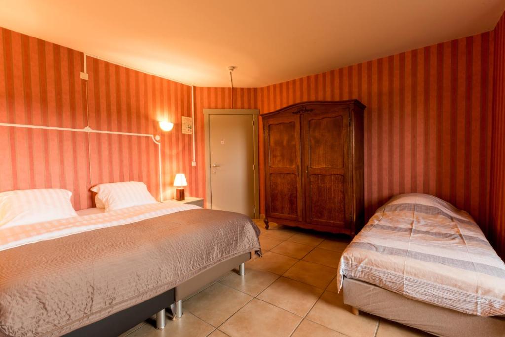Двухместный (Улучшенный двухместный номер с 1 кроватью) отеля Arconaty Hotel, Левен