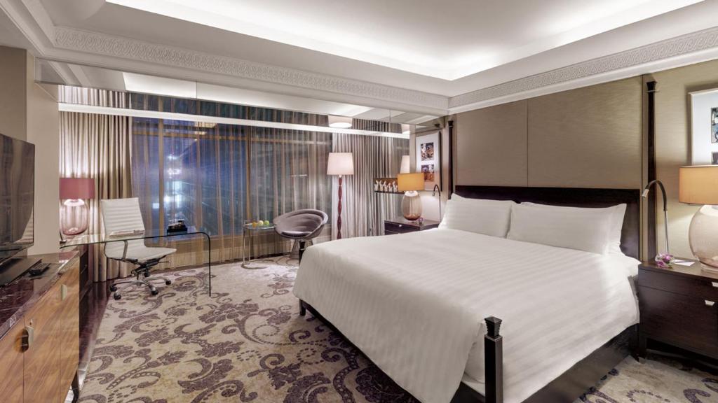Двухместный (Двухместный номер Делюкс с 1 кроватью) отеля Hotel Indonesia Kempinski Jakarta, Джакарта