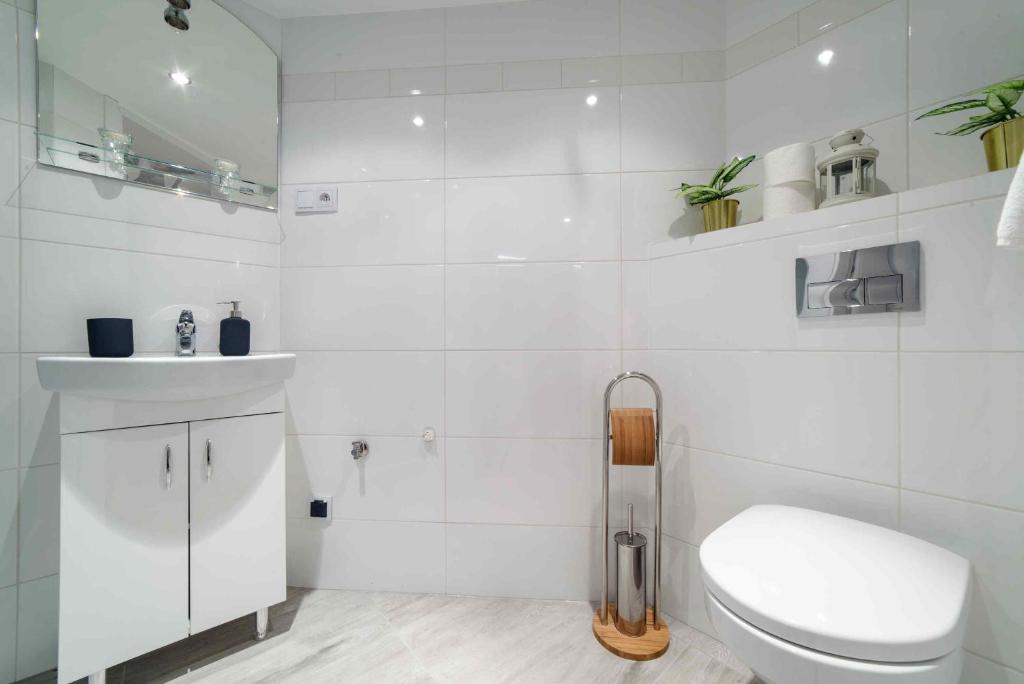 Апартаменты (Апартаменты с 2 спальнями - Kolberga 3), Cracow Rent Apartments