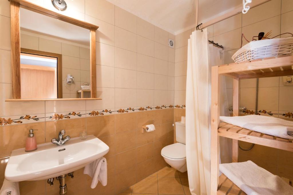 Двухместный (Улучшенный двухместный номер с 1 кроватью) отеля Chalet Stella Alpina - Hotel and Wellness, Локарно