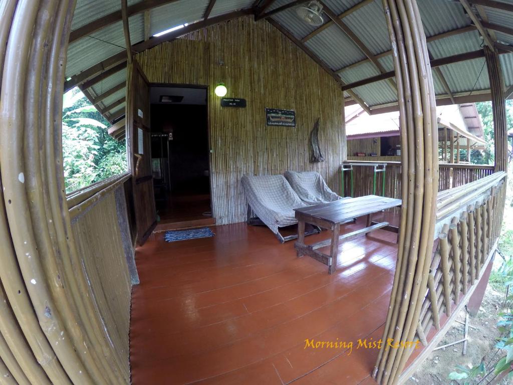 Трехместный (Стандартный трехместный номер), Курортный отель Khao Sok Morning Mist Resort