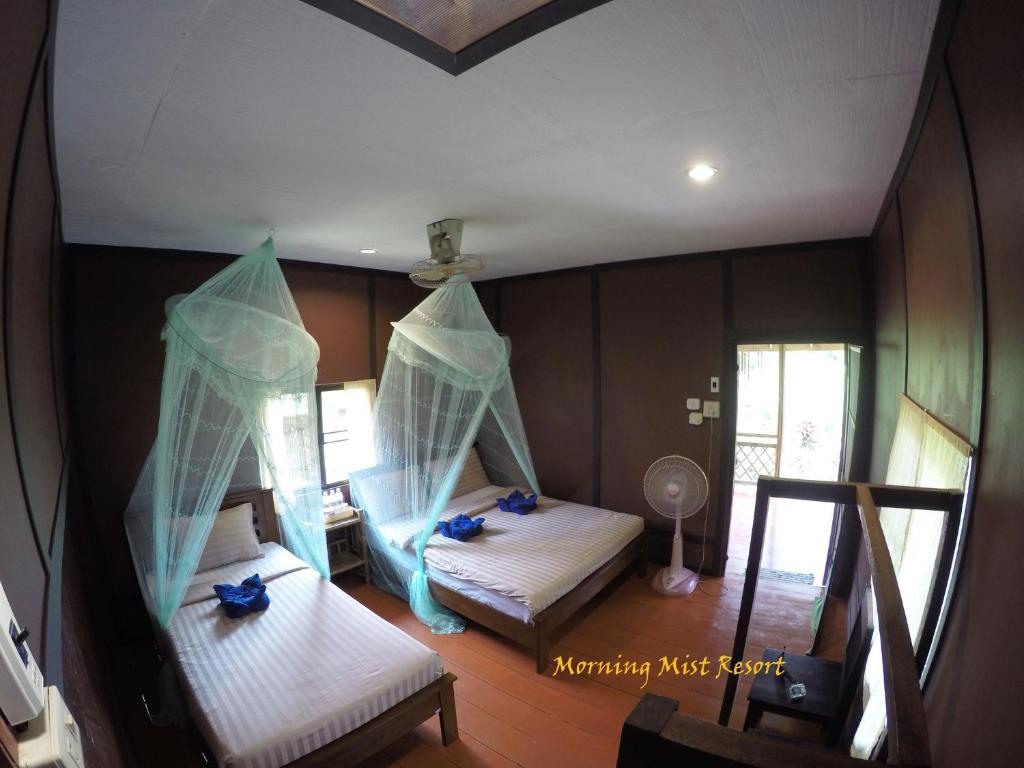 Трехместный (Стандартный трехместный номер), Курортный отель Khao Sok Morning Mist Resort