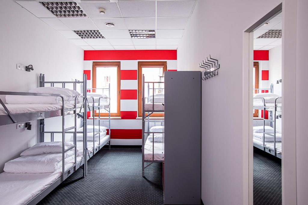 Номер (Кровать в общем 6-местном номере), Inbed Hostel