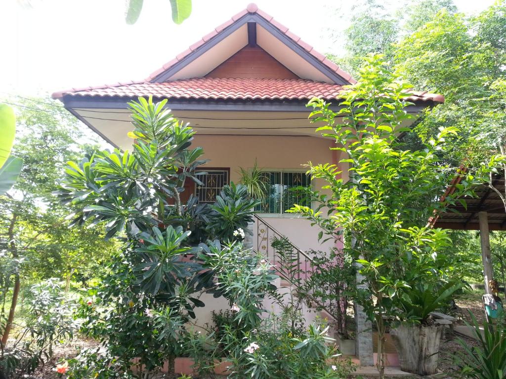 Гостевой дом Baan Suan Pa Payoong Resort, Уттарадит