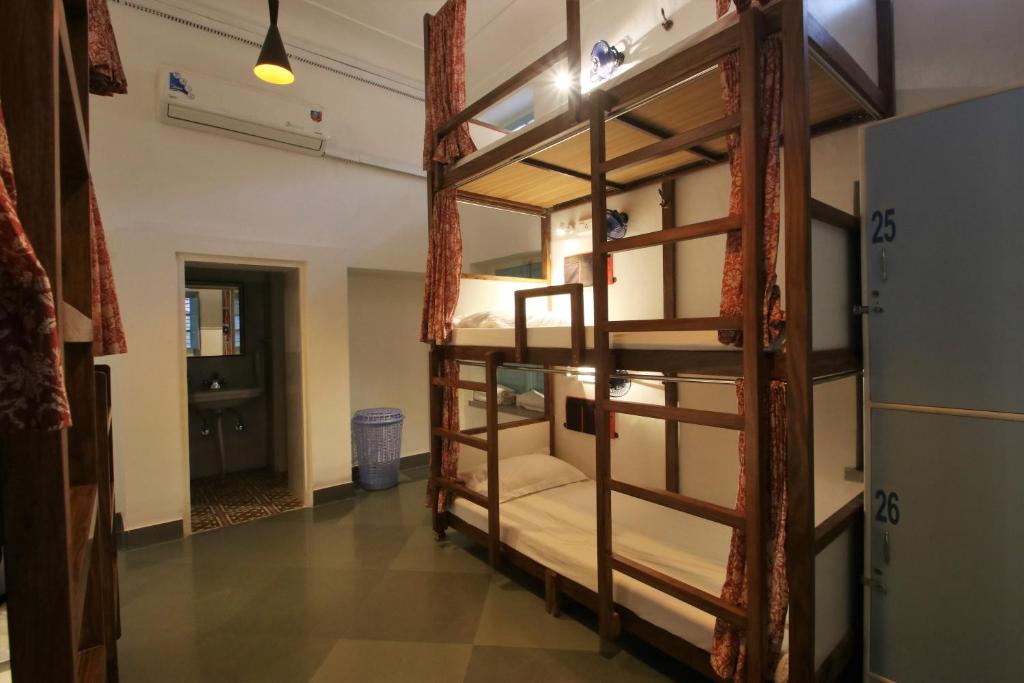 Номер (Общий номер Mandna с 6 кроватями и кондиционером), Jaipur Jantar Hostel