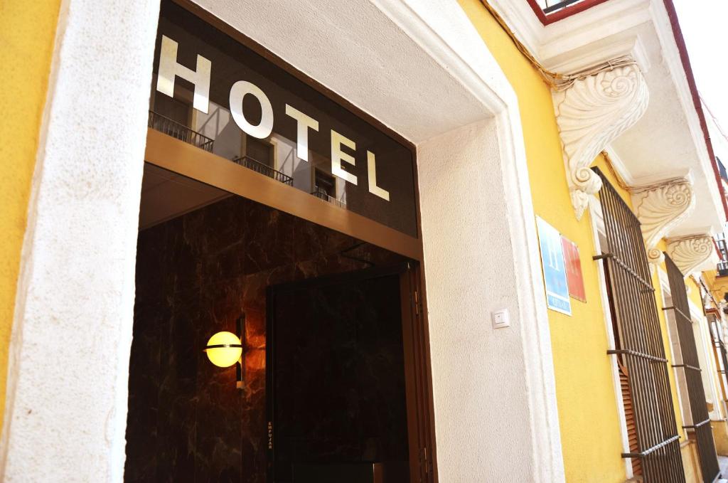 Отель Hotel El Coloso, Херес-де-ла-Фронтера