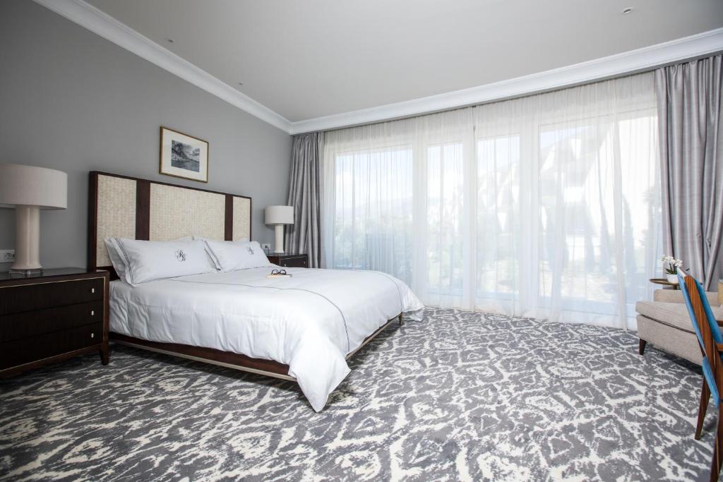 Двухместный (Двухместный номер Делюкс с 1 кроватью или 2 отдельными кроватями – есть балкон) отеля Royal Blue Hotel, Дубровник