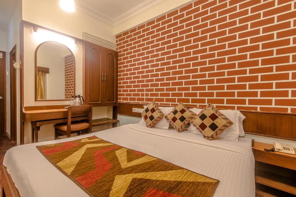 Двухместный (Стандартный двухместный номер с 1 кроватью) отеля Hotel Mogul Palace, Мумбай