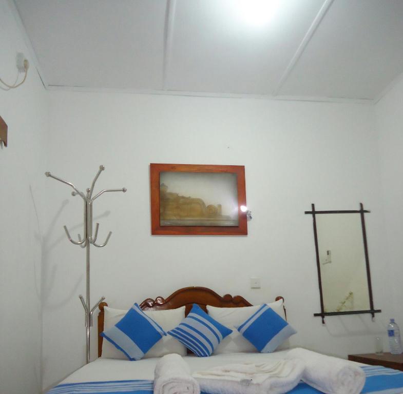 Трехместный (Стандартный трехместный номер) гостевого дома Goalma Tourist Rest, Анурадхапура