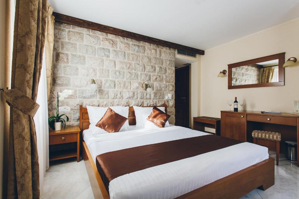 Двухместный (Стандартный двухместный номер с 1 кроватью) отеля Eco Hotel Carrubba, Тиват