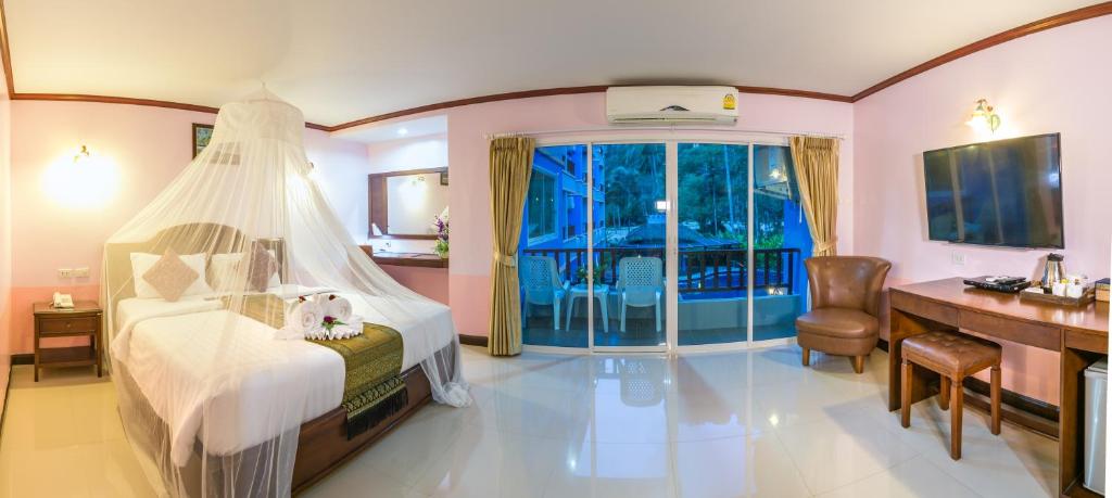 Двухместный (Двухместный номер «Гранд» Делюкс с 1 кроватью) отеля Aonang Silver Orchid Resort, Краби