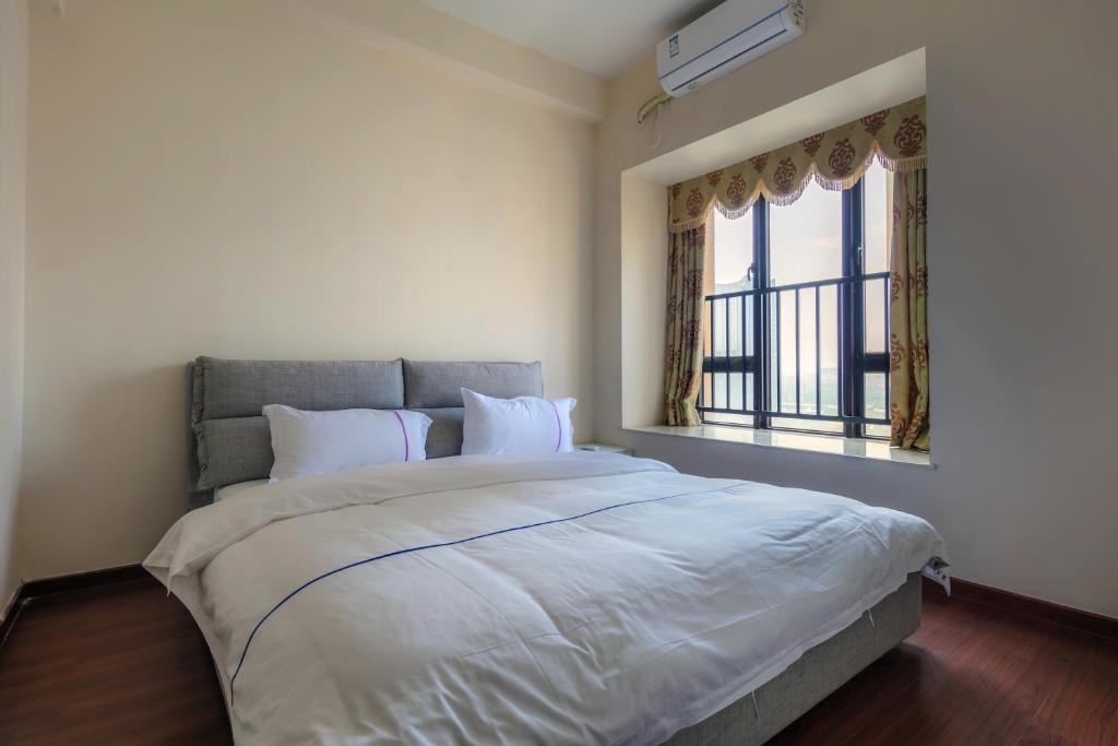 Сьюит (Люкс бизнес-класса с двуспальной кроватью), Guangzhou Kalai Serviced Apartment