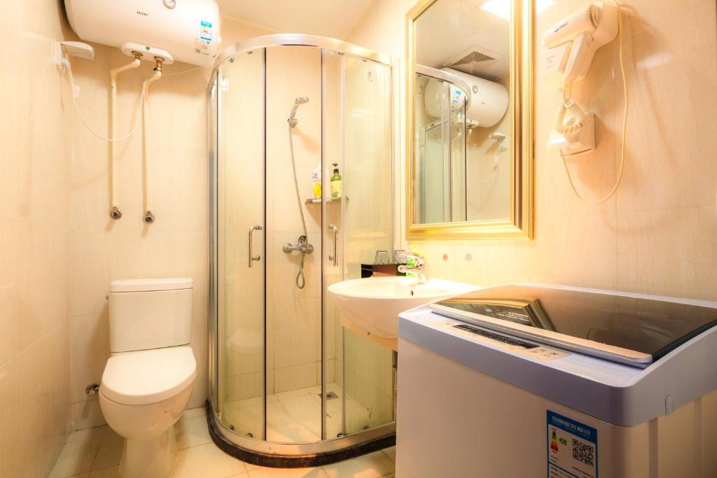 Трехместный (Люкс бизнес-класса с 3 кроватями), Guangzhou Kalai Serviced Apartment