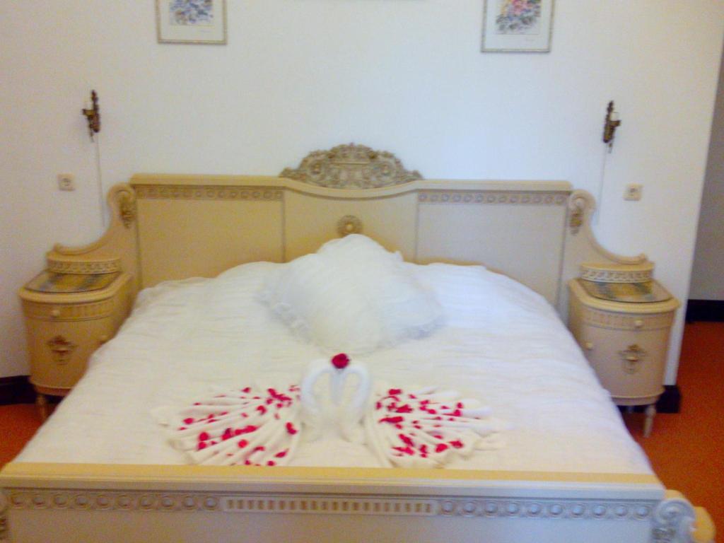Двухместный (Двухместный номер Делюкс с 1 кроватью и ванной) гостевого дома Ēdoles Pils, Кулдига