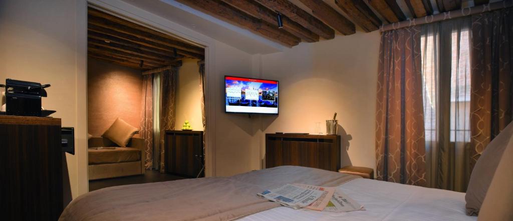 Двухместный (Двухместный номер эконом-класса с 1 кроватью) отеля Rosa Salva Hotel, Венеция