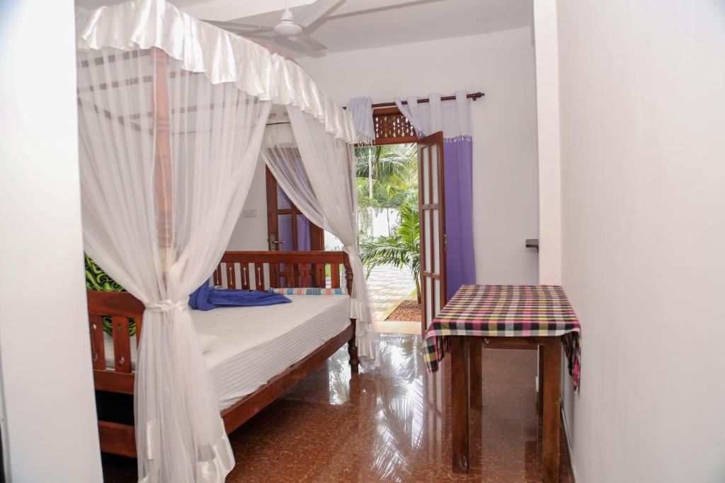 Двухместный (Queen Room with Garden View - 15% Discount on Whale Watching), Tithira Guest House