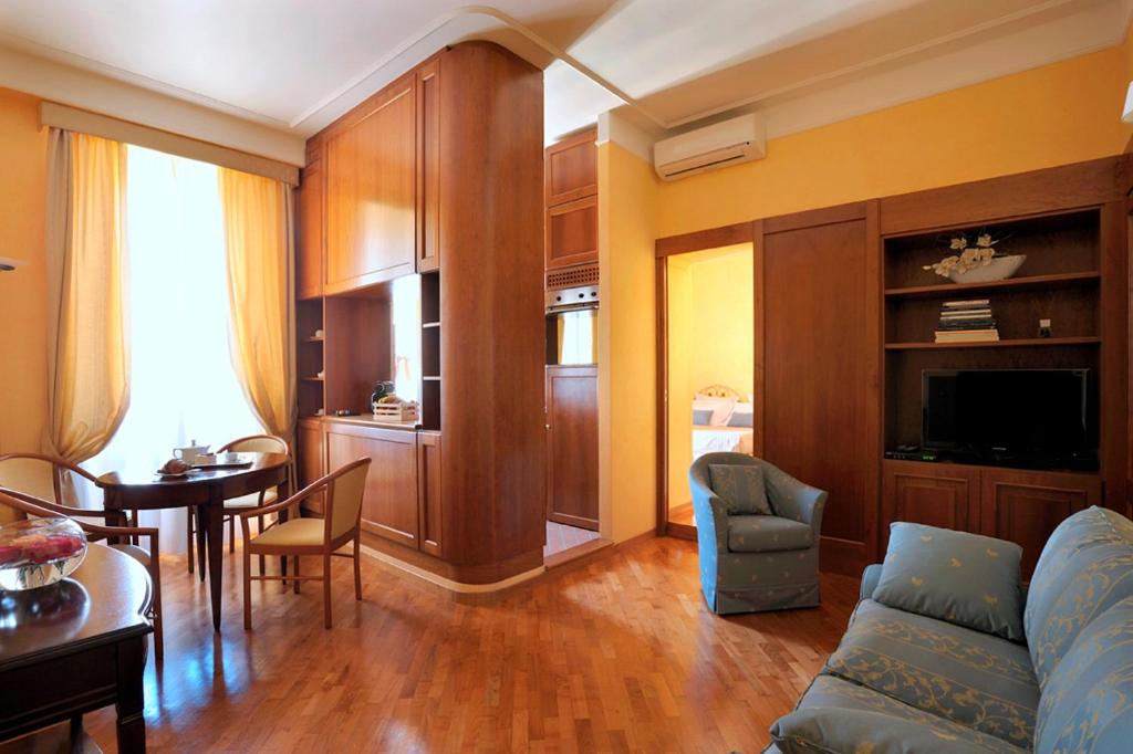 Сьюит (Полулюкс (для 2 взрослых)) апарт-отеля Dea Suite Roma, Рим