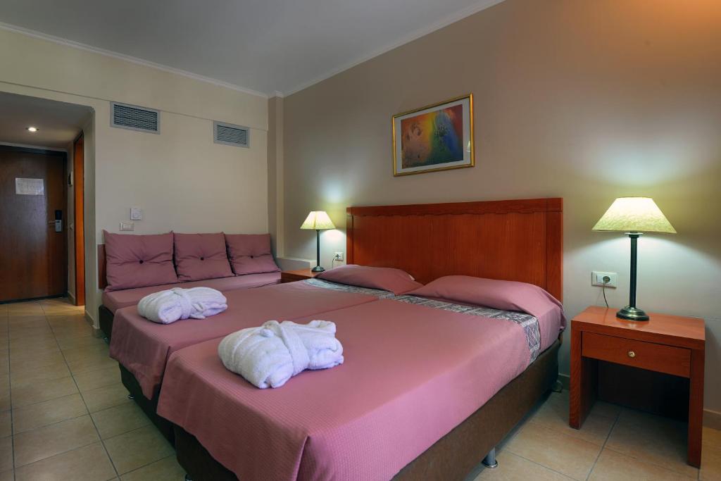 Двухместный (Двухместный номер с 1 кроватью и видом на горы) отеля Ariti Grand Hotel, Керкира