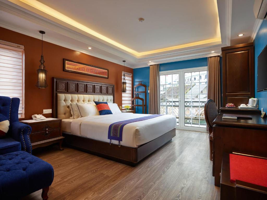 Двухместный (Двухместный номер Делюкс с 1 кроватью и балконом) отеля Eden Boutique Hotel & Spa, Сапа