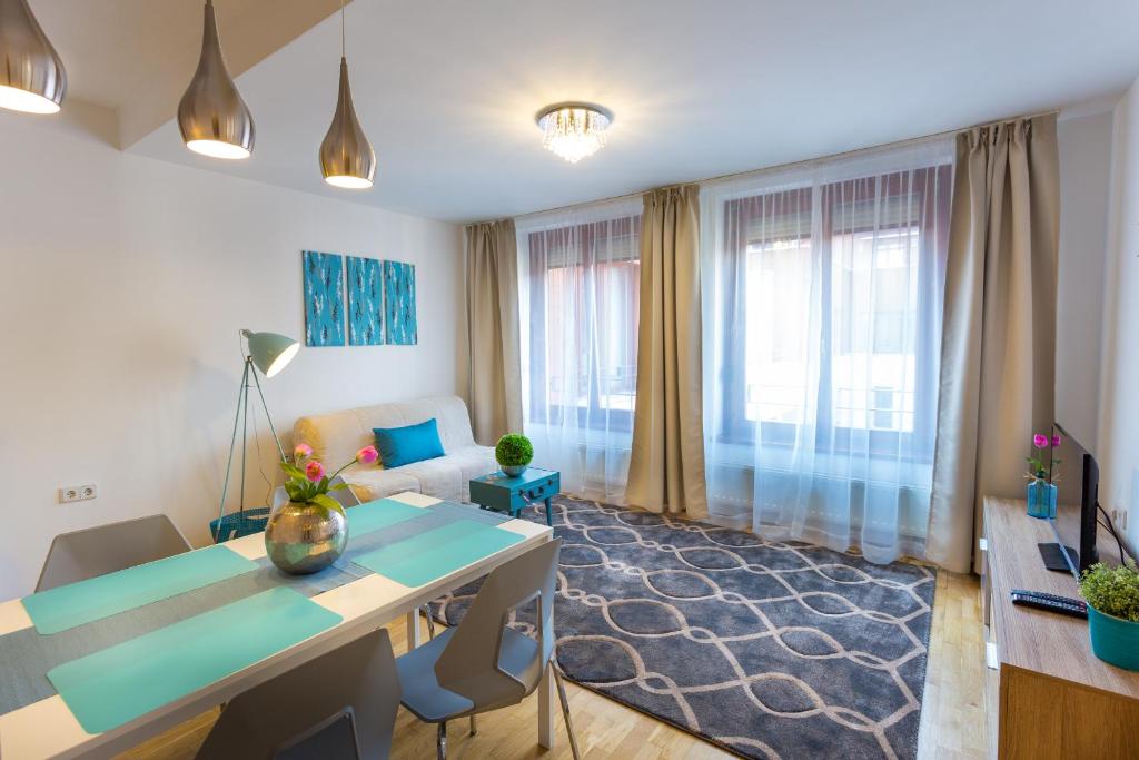 Апартаменты (Улучшенные апартаменты), Colours Apartments Budapest