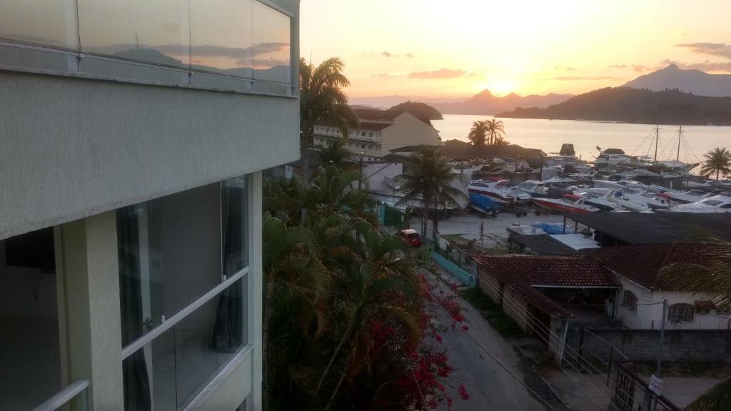 Апартаменты Apartamento Ilha Dos Coqueiros, Ангра-дус-Рейс