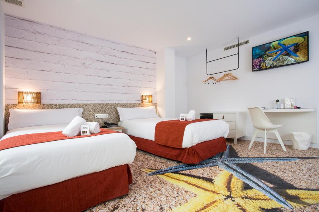 Двухместный (Стандартный двухместный номер с 2 отдельными кроватями) отеля Casual Málaga del Mar, Малага