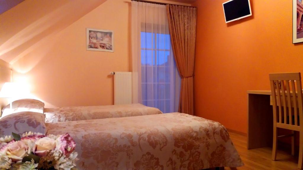 Двухместный (Двухместный номер с 2 отдельными кроватями и общей ванной комнатой) гостевого дома Vila Liepa, Бирштонас