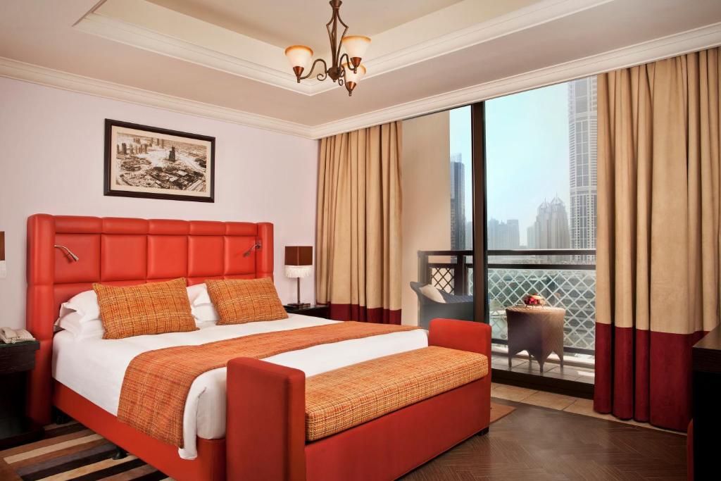 Апартаменты (Люкс с 1 спальней) отеля Arjaan by Rotana - Dubai Media City, Дубай