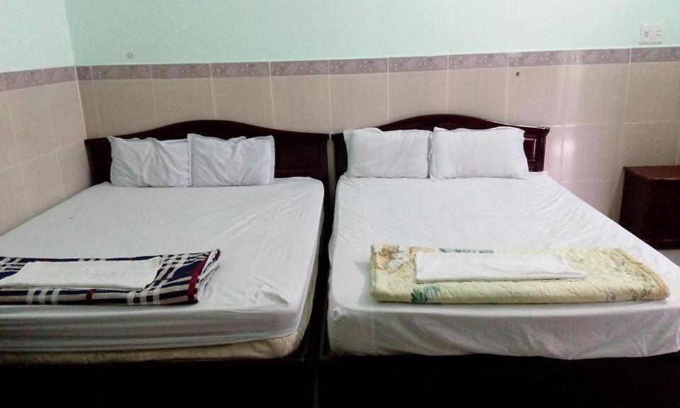 Двухместный (Двухместный номер Делюкс с 1 кроватью или 2 отдельными кроватями и балконом) отеля My My Hotel, Куангнгай