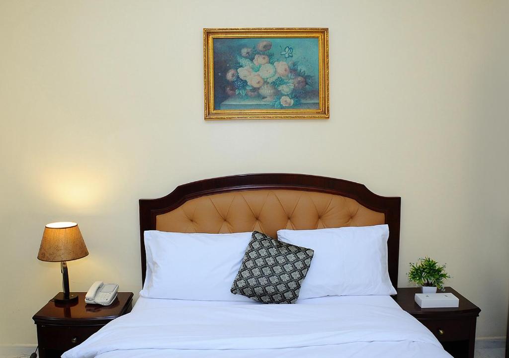 Апартаменты (One Bedroom Queen Bed) апарт-отеля Tulip Inn Hotel Apartment, Аджман