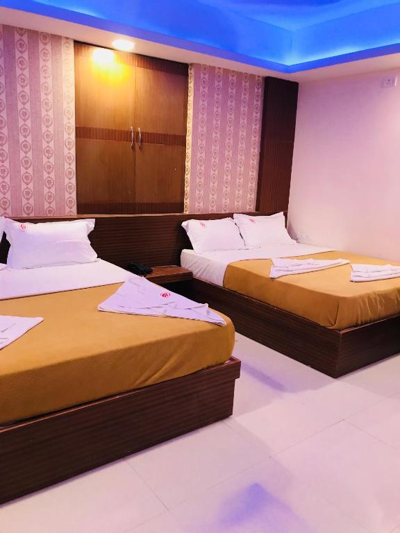 Семейный (Семейный номер) отеля Hotel Grand Suites with parking, Бангалор