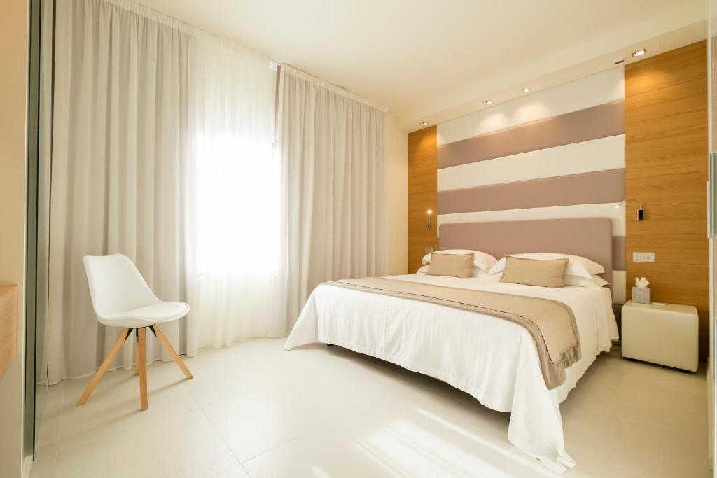 Апартаменты (Представительские апартаменты с 2 спальнями) апарт-отеля Metropol Ceccarini Suite, Риччоне