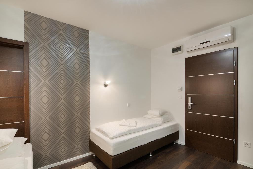 Двухместный (Стандартный двухместный номер с 2 отдельными кроватями) апарт-отеля Paulay Downtown Apartments, Будапешт