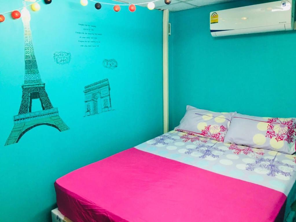 Двухместный (Стандартный двухместный номер с 1 кроватью) хостела VR Hostel, Бангкок