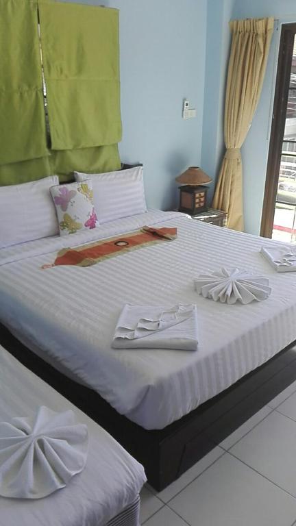 Трехместный (Семейный трехместный номер или трехместный номер для женщин) отеля La Piccola Patong, Пхукет
