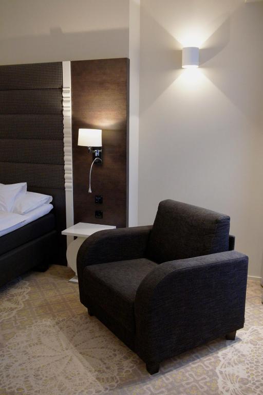 Двухместный (Улучшенный двухместный номер с 1 кроватью или 2 отдельными кроватями и доступом в спа-центр) отеля Lydia Hotel, Тарту