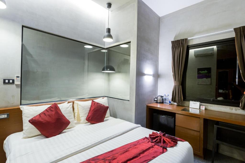 Двухместный (Двухместный номер Делюкс с 1 кроватью) курортного отеля Samed Grandview Resort, Самет