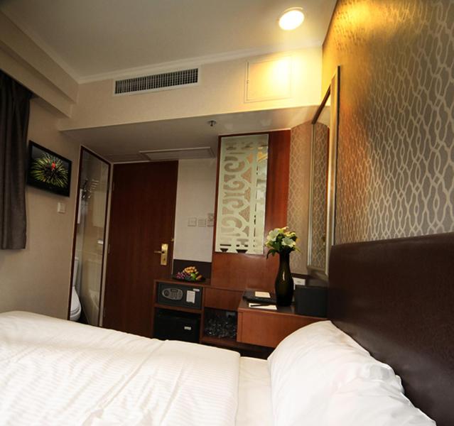 Двухместный (Двухместный номер с 1 кроватью) отеля Lander Hotel Prince Edward, Гонконг (город)