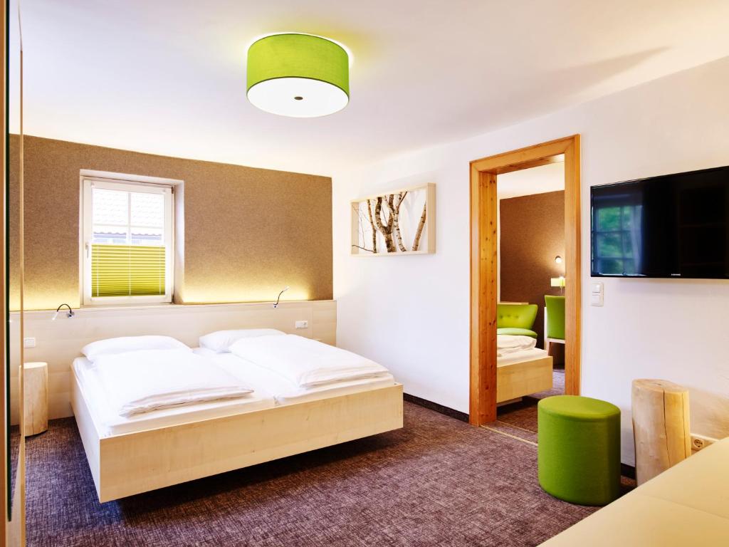 Сьюит (Люкс с 2 спальнями) отеля Das Grüne Bio-Hotel zur Post, Зальцбург