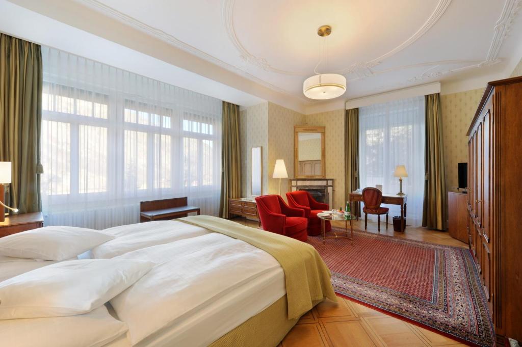 Двухместный (Улучшенный двухместный номер с 1 кроватью) отеля Hotel Waldhaus, Санкт-Мориц